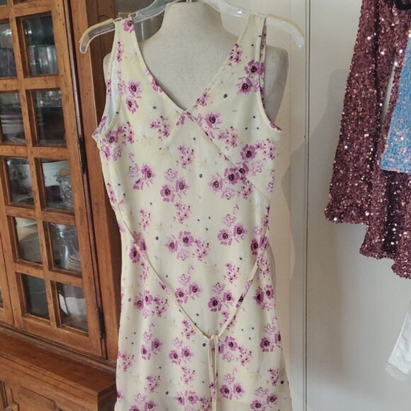 Princess Polly Cream and Pink Slip Dress VNeck Mini - Picture 6 of 10